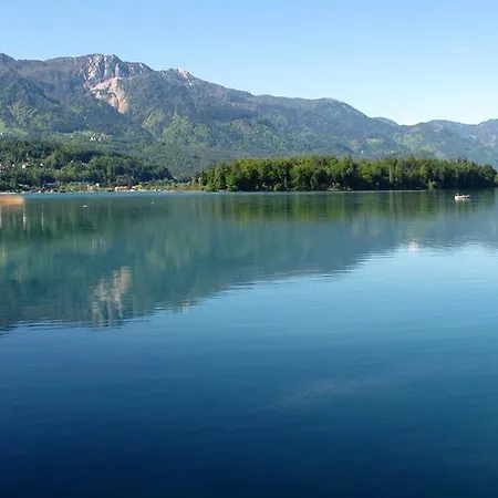 Apartment Rosenhof Dreimaderlhaus Am See Villach